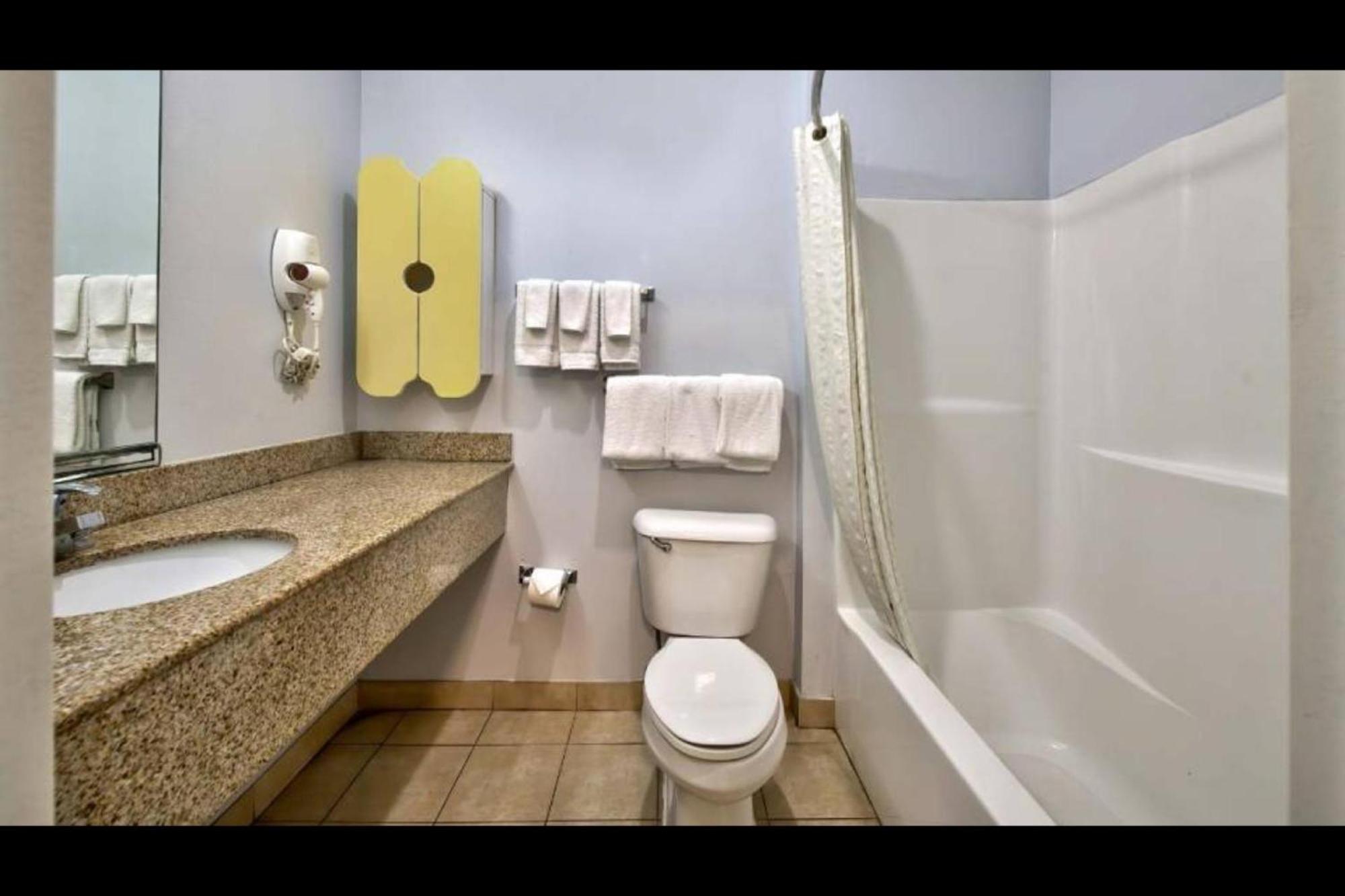 Oyo Townhouse Sulphur,La Extended Stay Exteriér fotografie